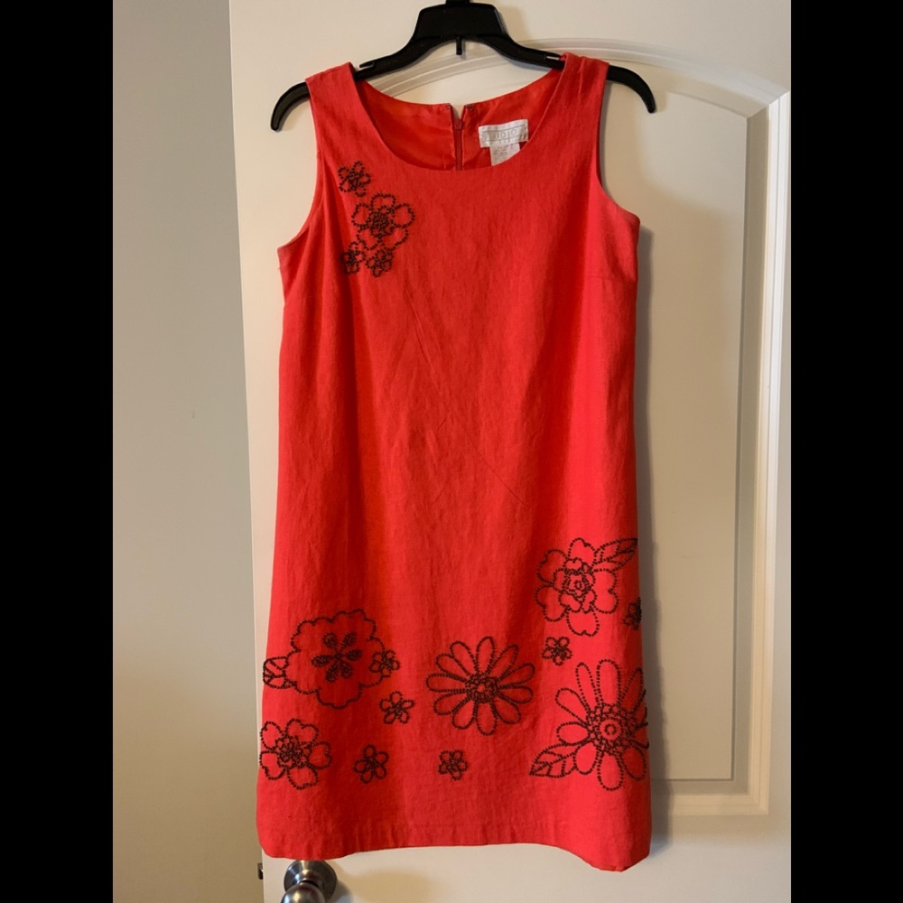 Studio C Coral-Red Sleeveless Shift Dress with Black Floral Detail
